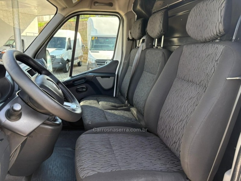 MASTER 2.3 FURGÃO L1H1 16V TURBO INTERCOOLER DIESEL 4P MANUAL - 2023 - FARROUPILHA