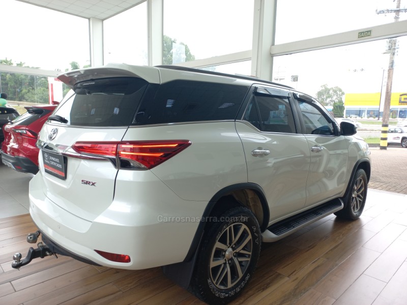 HILUX SW4 2.8 SRX 4X4 7 LUGARES 16V TURBO INTERCOOLER DIESEL 4P AUTOMÁTICO - 2020 - TAQUARA