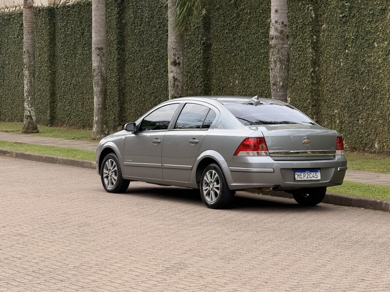 VECTRA 2.0 MPFI ELEGANCE 8V 140CV FLEX 4P MANUAL - 2009 - CAXIAS DO SUL