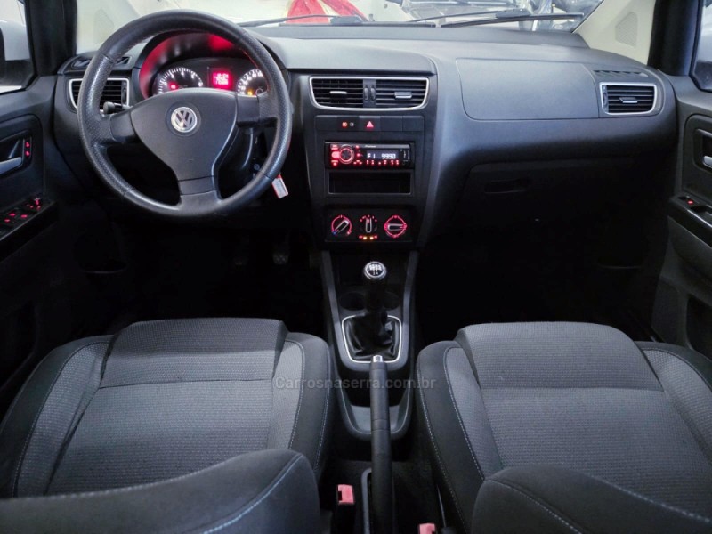 SPACEFOX 1.6 MI TREND 8V FLEX 4P MANUAL - 2012 - CAMPO BOM