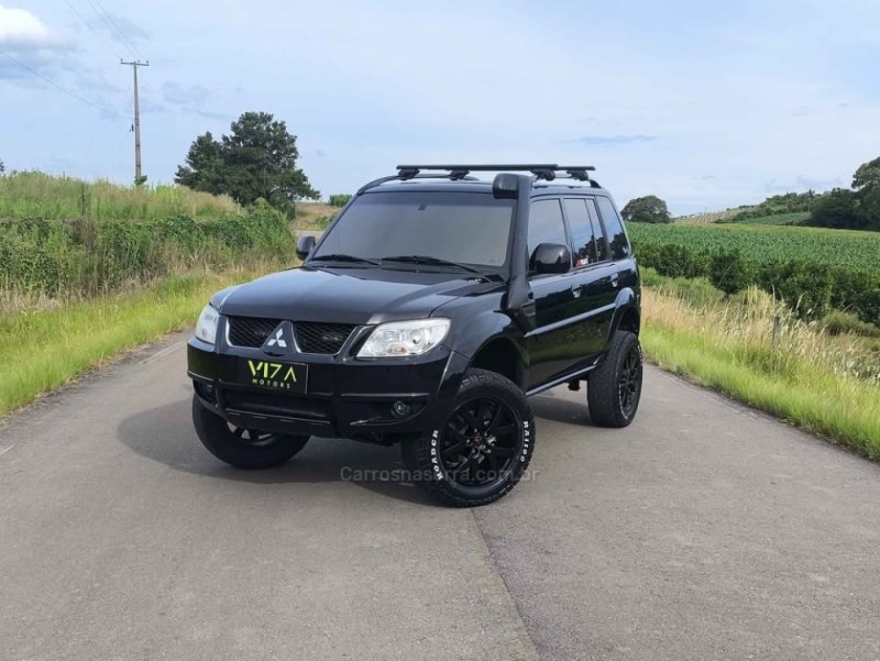 PAJERO TR4 2.0 4X4 16V 140CV FLEX 4P MANUAL - 2010 - CAXIAS DO SUL
