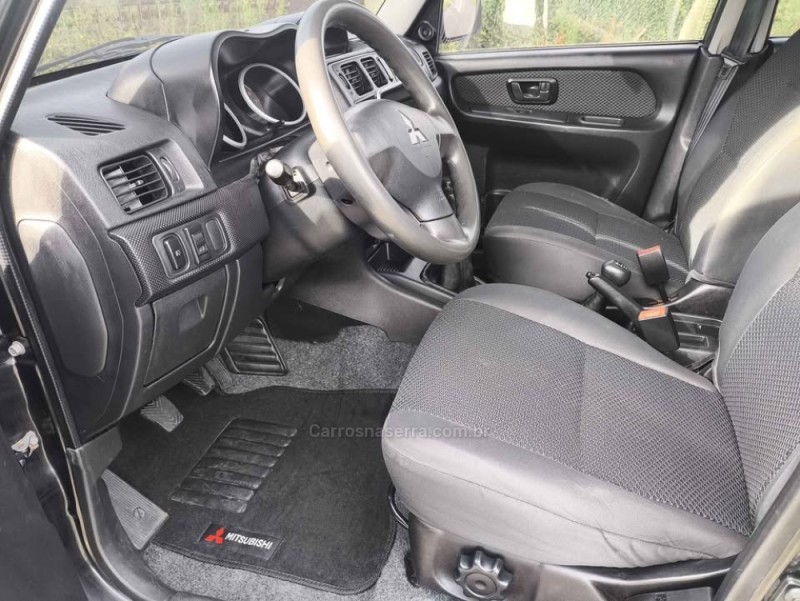 PAJERO TR4 2.0 4X4 16V 140CV FLEX 4P MANUAL - 2010 - CAXIAS DO SUL