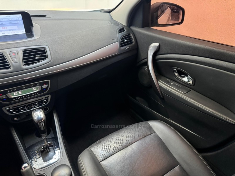 FLUENCE 2.0 DYNAMIQUE PLUS 16V FLEX 4P AUTOMÁTICO - 2015 - CASCA