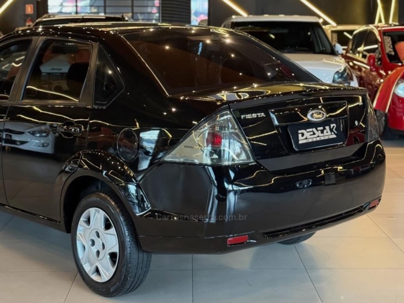 FIESTA 1.6 MPI SEDAN 8V FLEX 4P MANUAL - 2011 - NOVO HAMBURGO