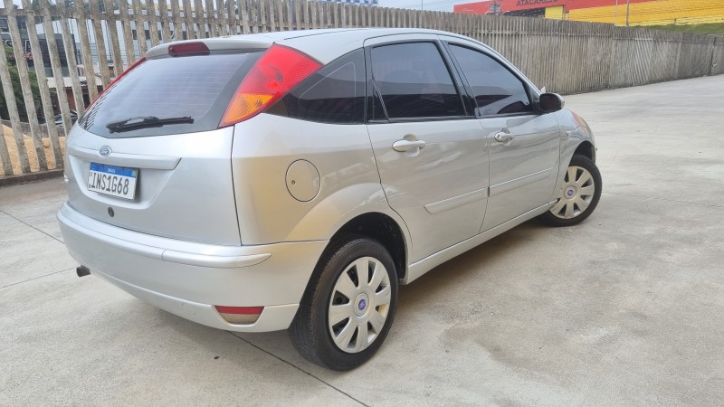 FOCUS 1.6 GL 8V FLEX 4P MANUAL - 2007 - FARROUPILHA