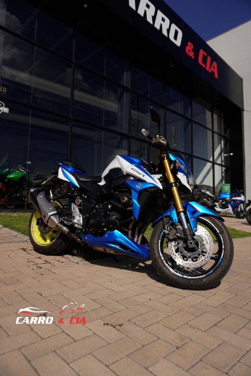GSR 750ZA - 2016 - SANTA CRUZ DO SUL