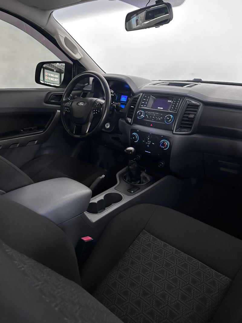 RANGER 2.5 XLS 4X2 CD 16V FLEX 4P MANUAL - 2017 - FARROUPILHA