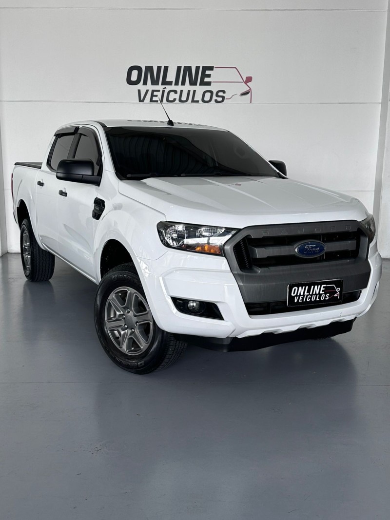RANGER 2.5 XLS 4X2 CD 16V FLEX 4P MANUAL - 2017 - FARROUPILHA