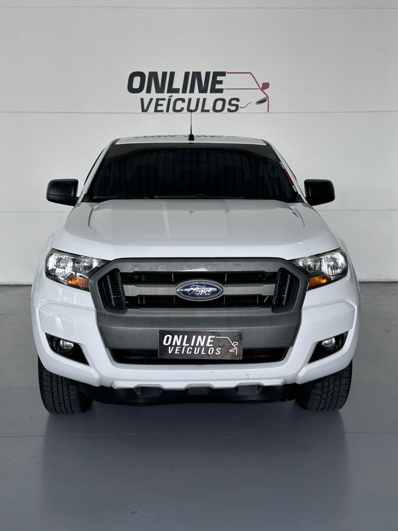 RANGER 2.5 XLS 4X2 CD 16V FLEX 4P MANUAL - 2017 - FARROUPILHA