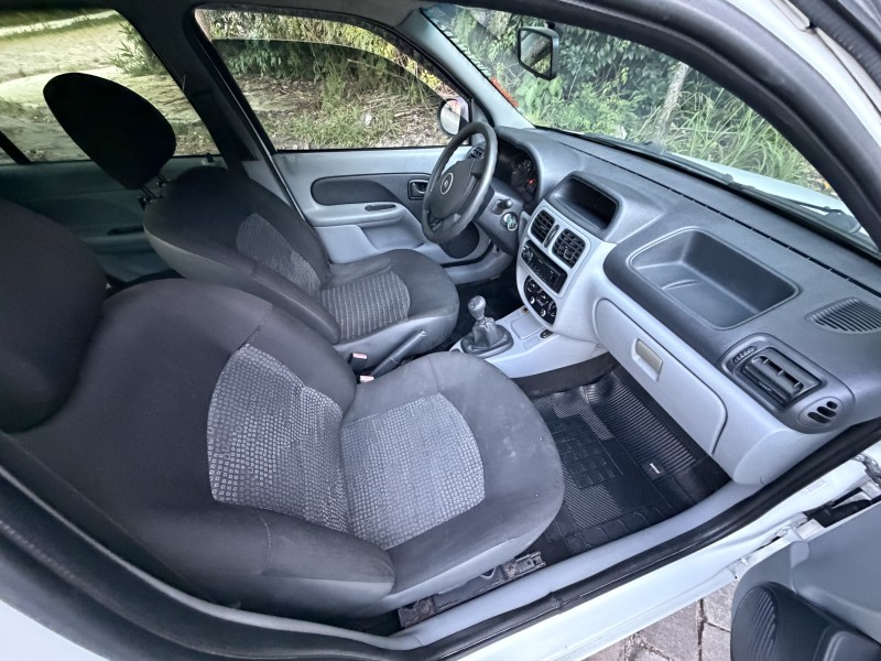 CLIO 1.0 AUTHENTIQUE 16V FLEX 4P MANUAL - 2012 - CAXIAS DO SUL