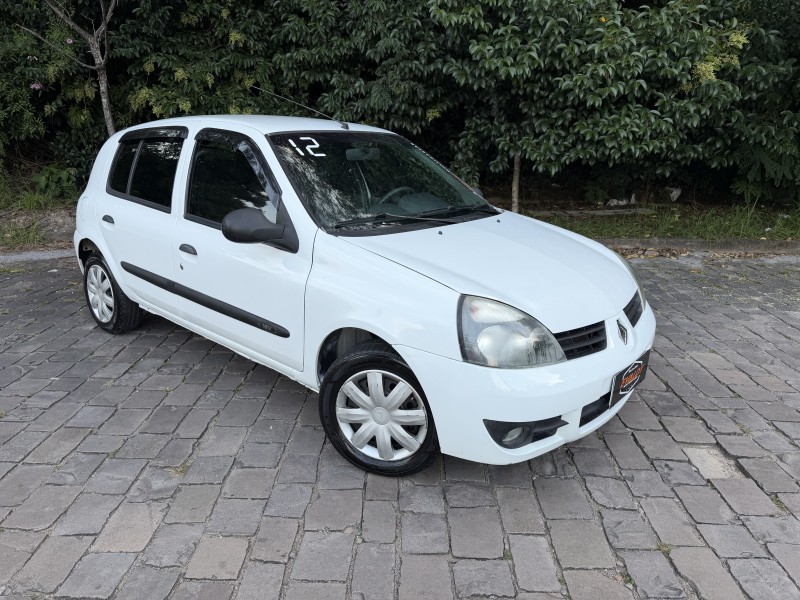CLIO 1.0 AUTHENTIQUE 16V FLEX 4P MANUAL - 2012 - CAXIAS DO SUL