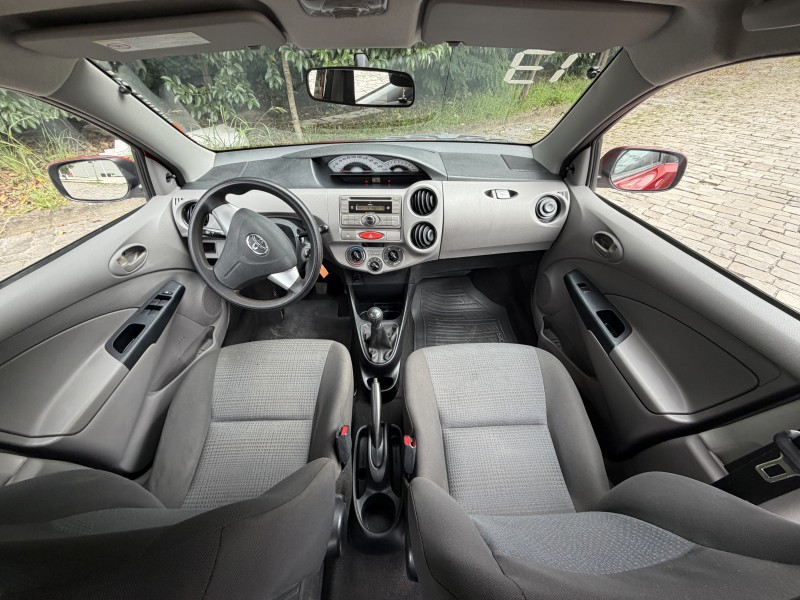 ETIOS 1.3 XS 16V FLEX 4P MANUAL - 2013 - CAXIAS DO SUL