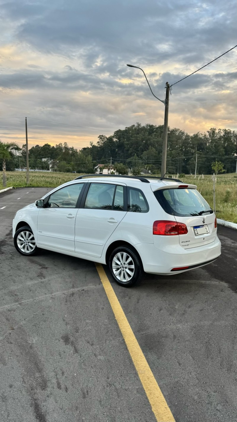 SPACEFOX 1.6 MI TREND 8V FLEX 4P MANUAL - 2013 - CARLOS BARBOSA