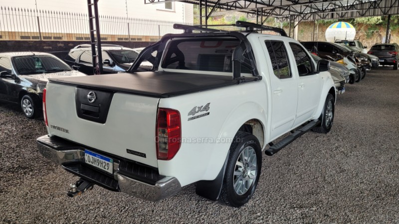 FRONTIER 2.5 SL 4X4 CD TURBO ELETRONIC DIESEL 4P AUTOMÁTICO - 2014 - CAXIAS DO SUL