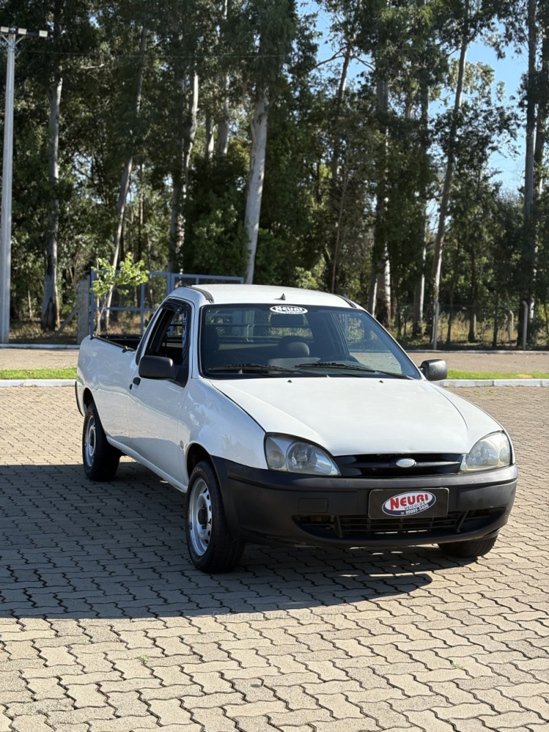 courier 1.6 l 8v flex manual 2010 lajeado