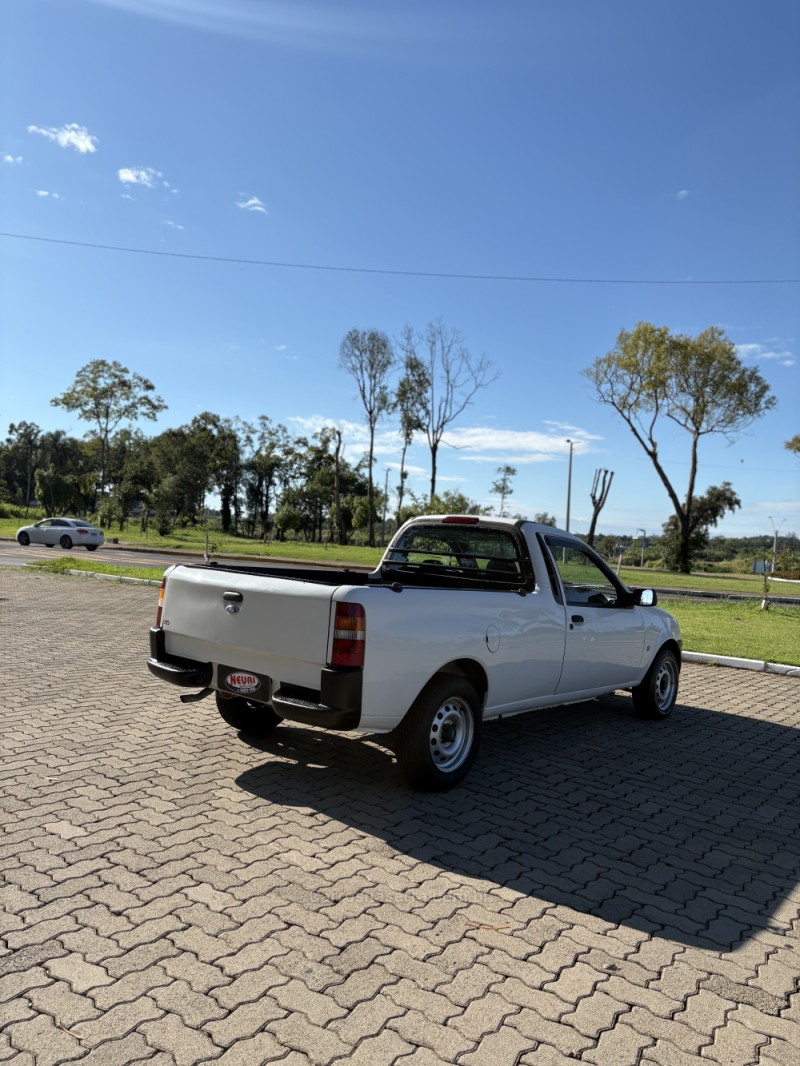 COURIER 1.6 L 8V FLEX MANUAL - 2010 - LAJEADO