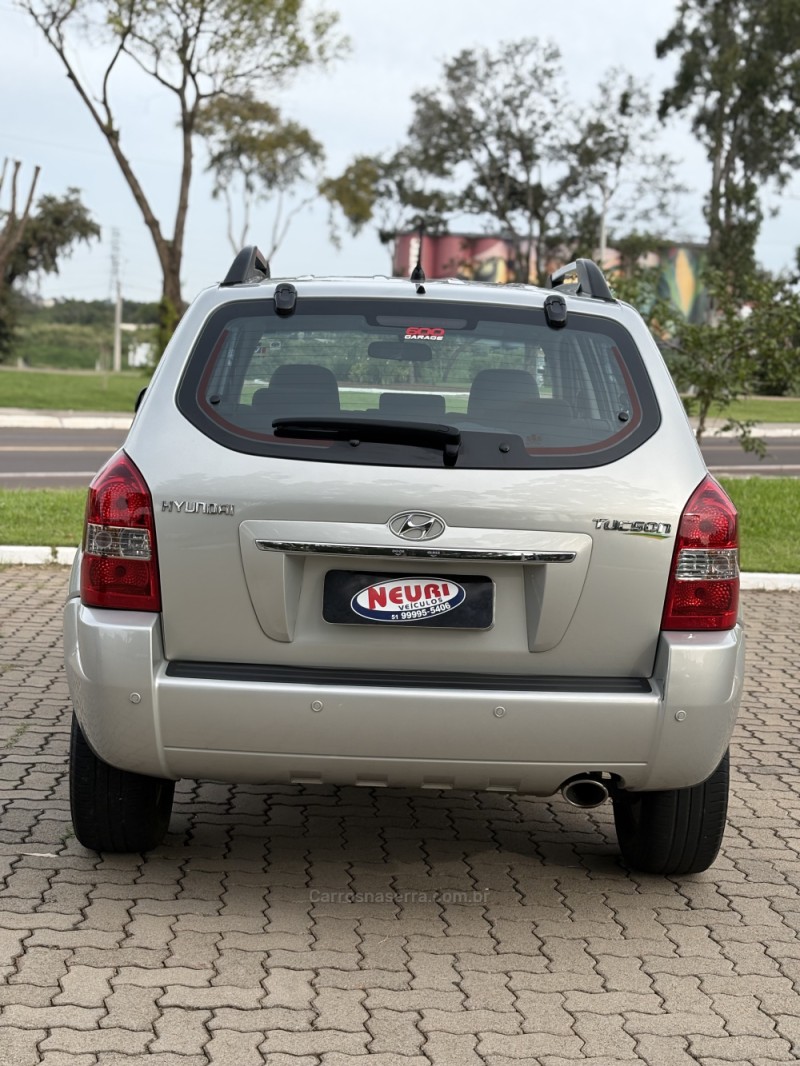 TUCSON 2.0 MPFI GLS 16V 143CV 2WD FLEX 4P AUTOMÁTICO - 2013 - LAJEADO