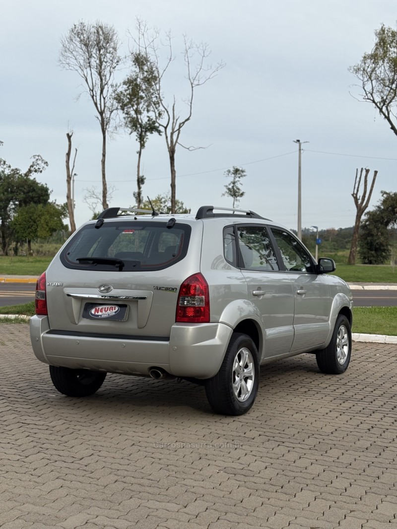 TUCSON 2.0 MPFI GLS 16V 143CV 2WD FLEX 4P AUTOMÁTICO - 2013 - LAJEADO