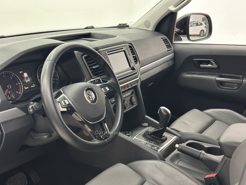 AMAROK 3.0 V6 TDI HIGHLINE CD DIESEL 4MOTION AUTOMÁTICO - 2023 - SANTA CRUZ DO SUL