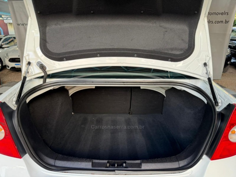 FOCUS 1.6 S SEDAN 16V FLEX 4P MANUAL - 2012 - NOVA PRATA