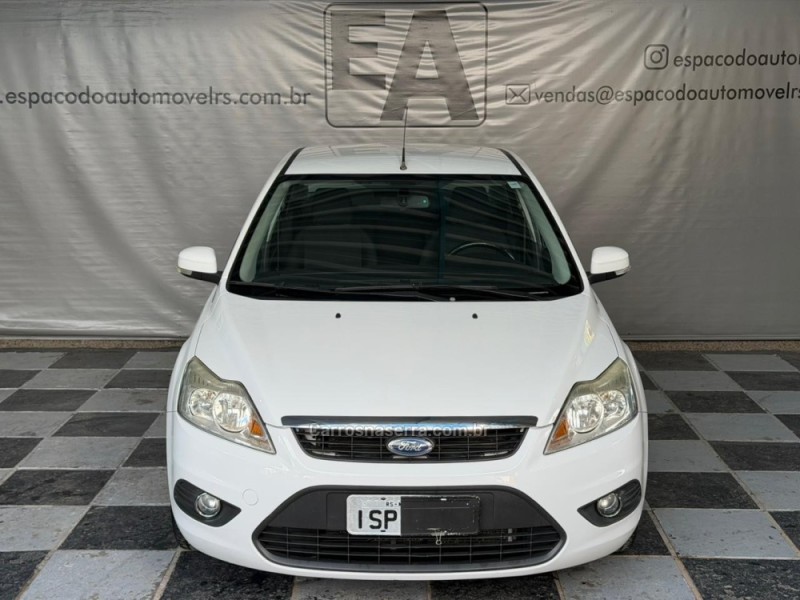 FOCUS 1.6 S SEDAN 16V FLEX 4P MANUAL - 2012 - NOVA PRATA