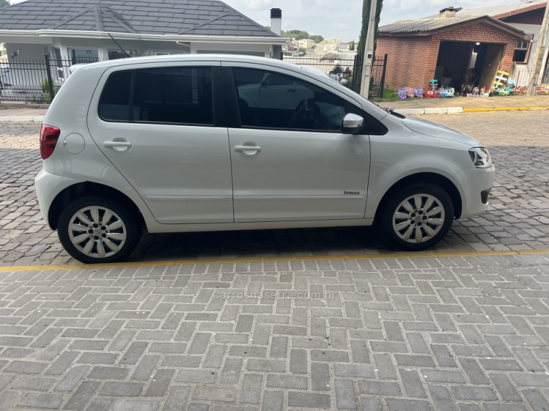 FOX 1.6 MI ITREND 8V FLEX 4P MANUAL - 2014 - VERANóPOLIS