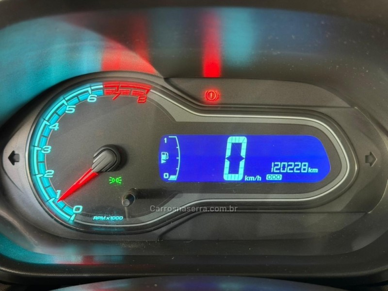 PRISMA 1.4 MPFI LT 8V FLEX 4P MANUAL - 2015 - NOVA PRATA