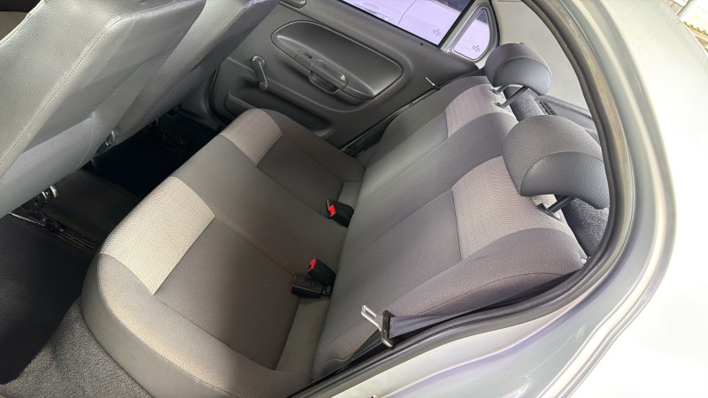 VOYAGE 1.0 MI CITY 8V FLEX 4P MANUAL - 2010 - GARIBALDI