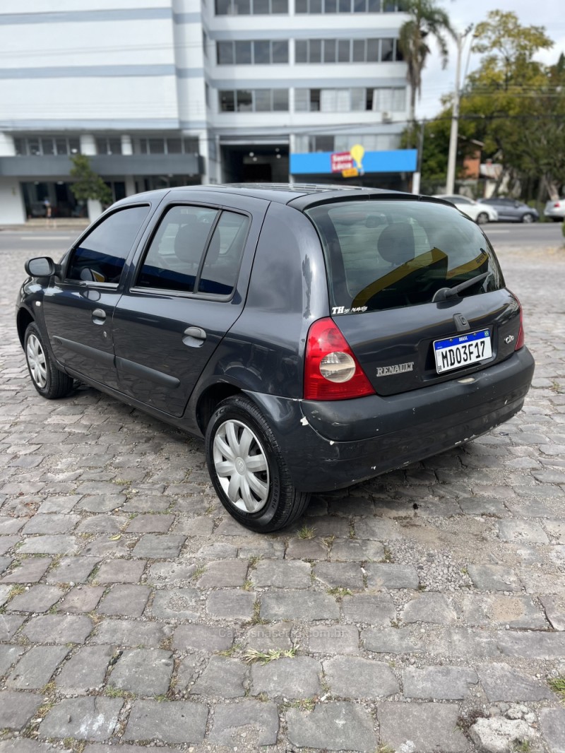 CLIO 1.0 AUTHENTIQUE 16V FLEX 4P MANUAL - 2006 - CAXIAS DO SUL