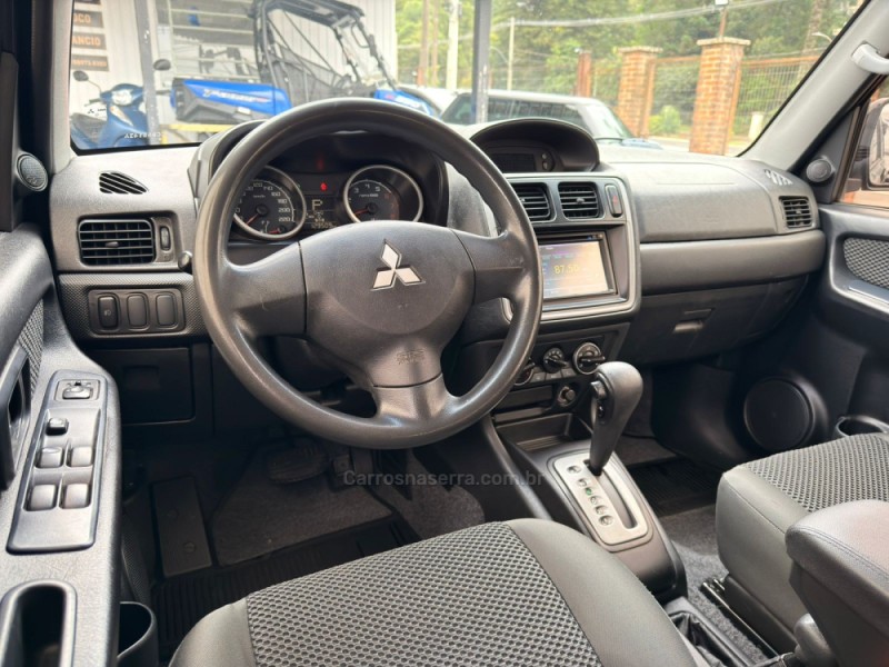 PAJERO TR4 2.0 4X4 16V 140CV FLEX 4P AUTOMÁTICO - 2012 - CANELA