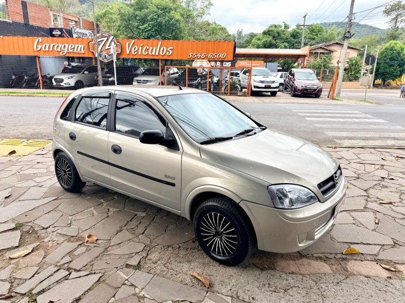 CORSA 1.0 MPFI 8V GASOLINA 4P MANUAL - 2004 - TRêS COROAS
