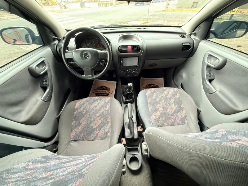 CORSA 1.0 MPFI 8V GASOLINA 4P MANUAL - 2004 - TRêS COROAS