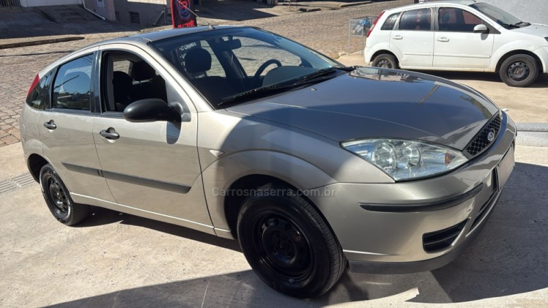 FOCUS 1.6 8V FLEX 4P MANUAL - 2009 - BENTO GONçALVES