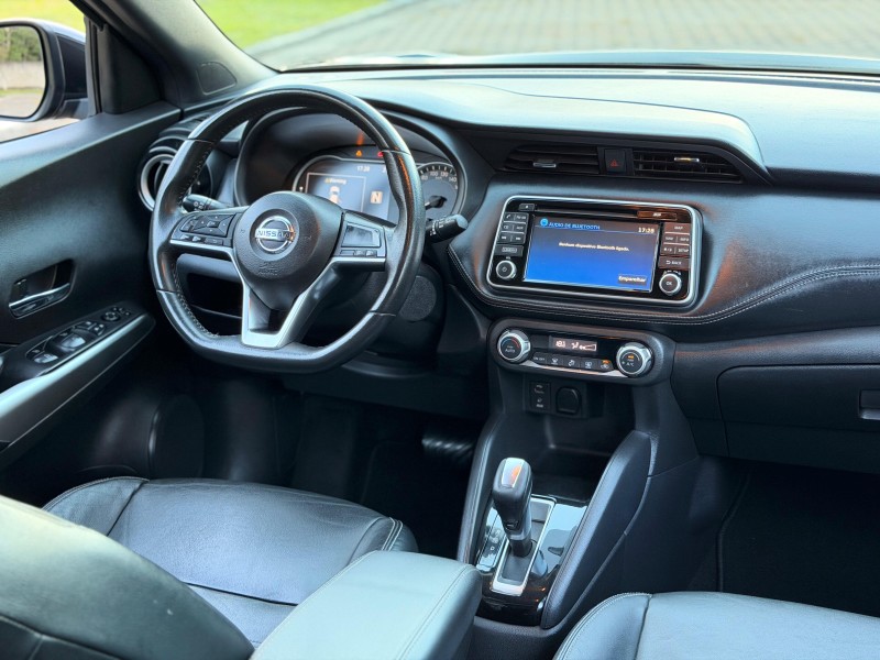 KICKS  - 2017 - CANELA