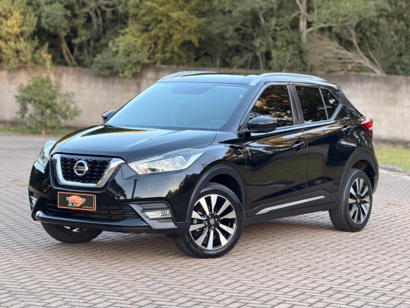 KICKS  - 2017 - CANELA