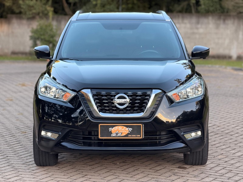 KICKS  - 2017 - CANELA