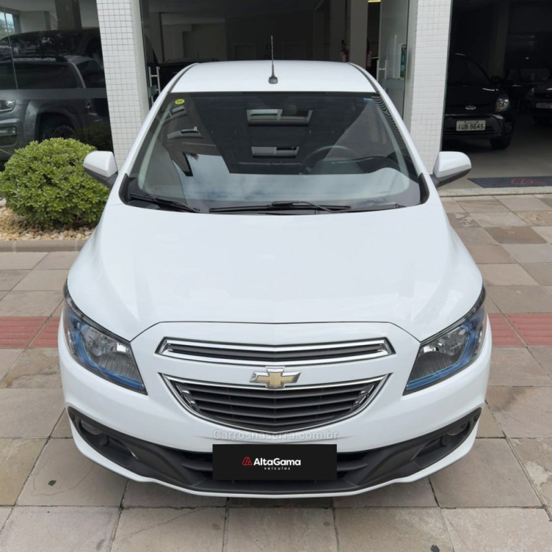 ONIX 1.4 MPFI LTZ 8V FLEX 4P AUTOMÁTICO - 2015 - FLORES DA CUNHA