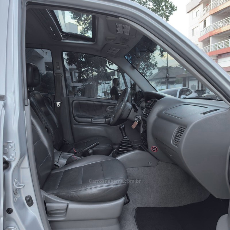 TRACKER 2.0 4X4 16V GASOLINA 4P MANUAL - 2008 - FLORES DA CUNHA