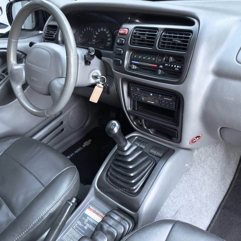 TRACKER 2.0 4X4 16V GASOLINA 4P MANUAL - 2008 - FLORES DA CUNHA