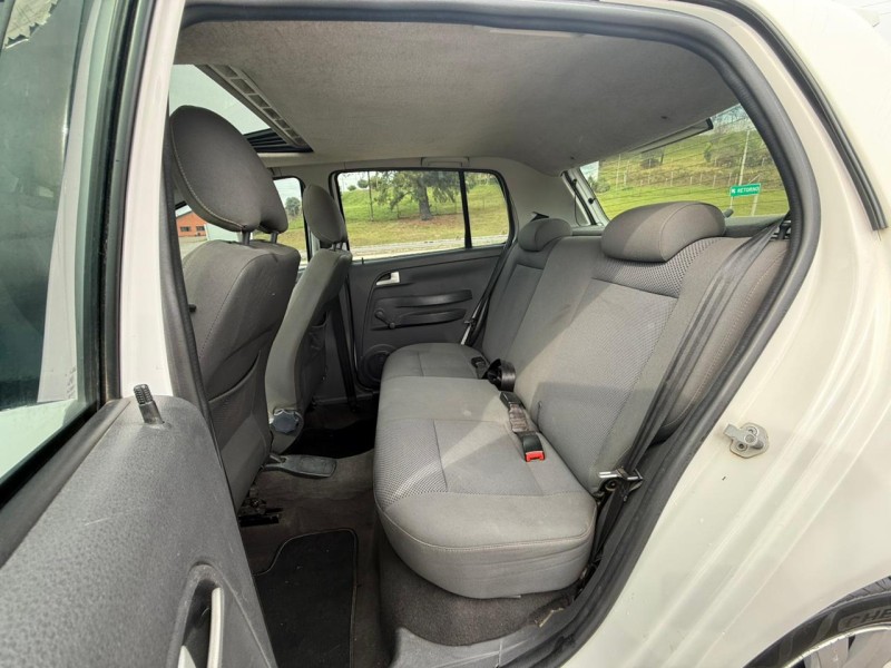 FOX 1.0 MI 8V FLEX 4P MANUAL - 2009 - FARROUPILHA