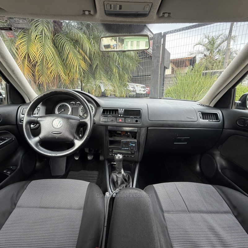 BORA 2.0 MI 8V GASOLINA 4P MANUAL - 2007 - GUAPORé