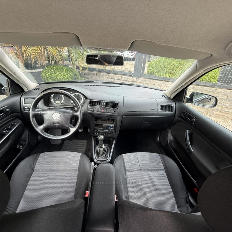 BORA 2.0 MI 8V GASOLINA 4P MANUAL - 2007 - GUAPORé