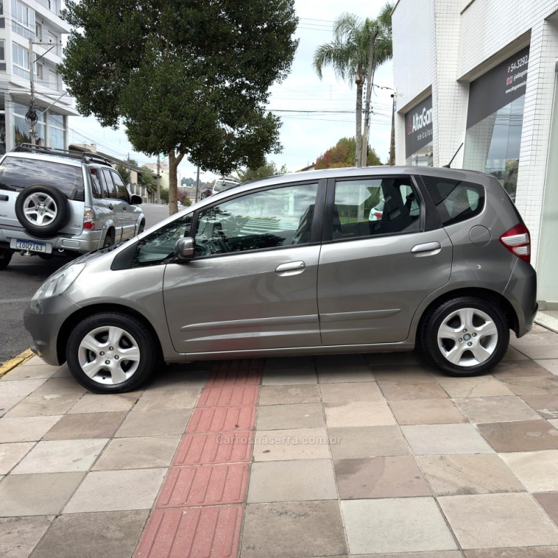 FIT 1.4 LX 16V FLEX 4P MANUAL - 2011 - FLORES DA CUNHA