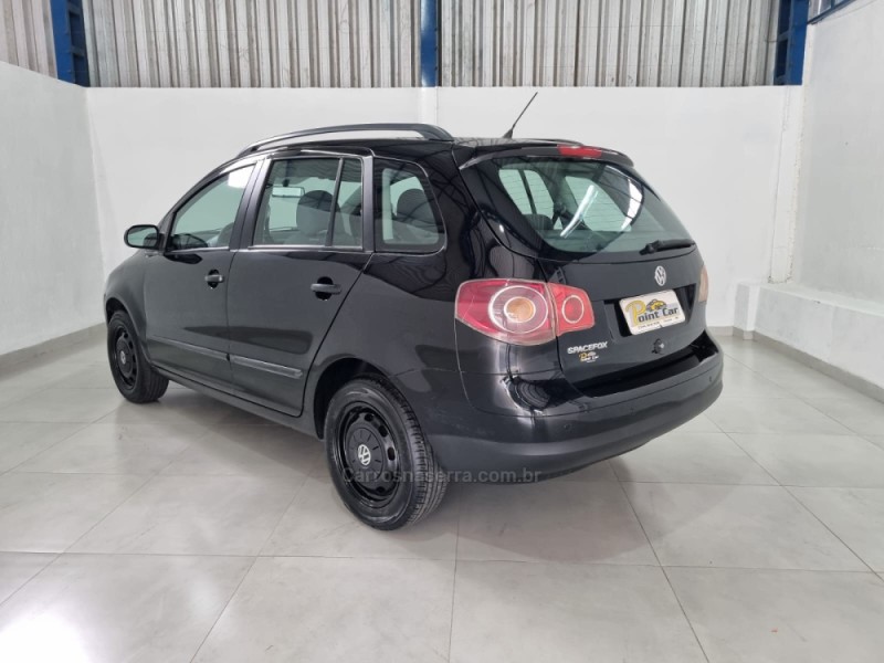 SPACEFOX 1.6 MI 8V FLEX 4P MANUAL - 2009 - VACARIA