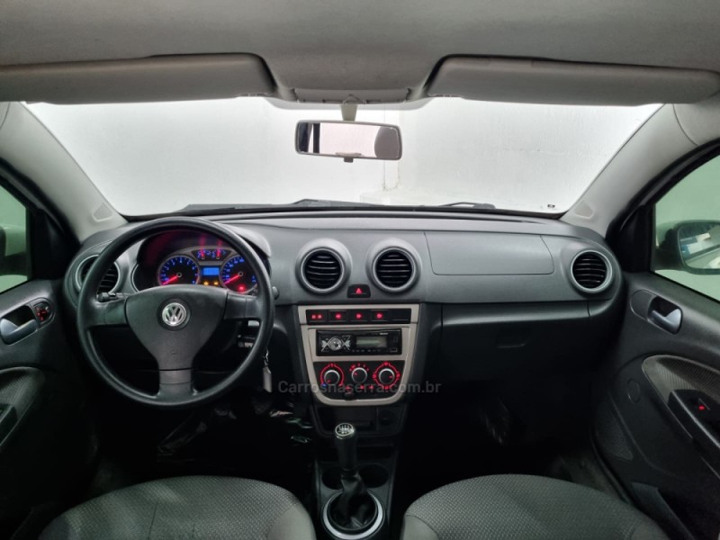 VOYAGE 1.6 MI TREND 8V FLEX 4P MANUAL - 2011 - VACARIA