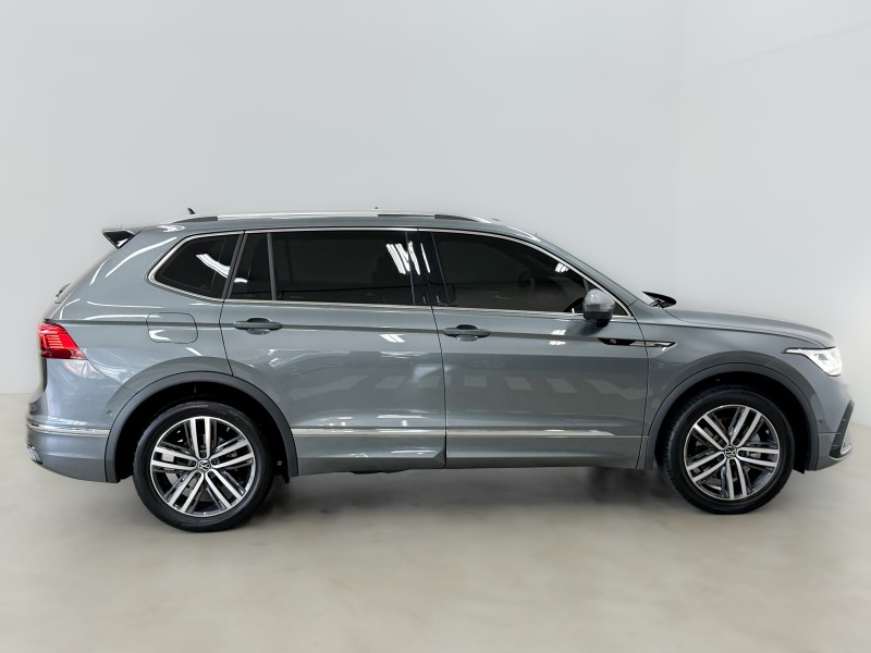 TIGUAN 2.0 ALLSPACE R-LINE 300 TSI GASOLINA 4P AUTOMÁTICO - 2025 - CAXIAS DO SUL