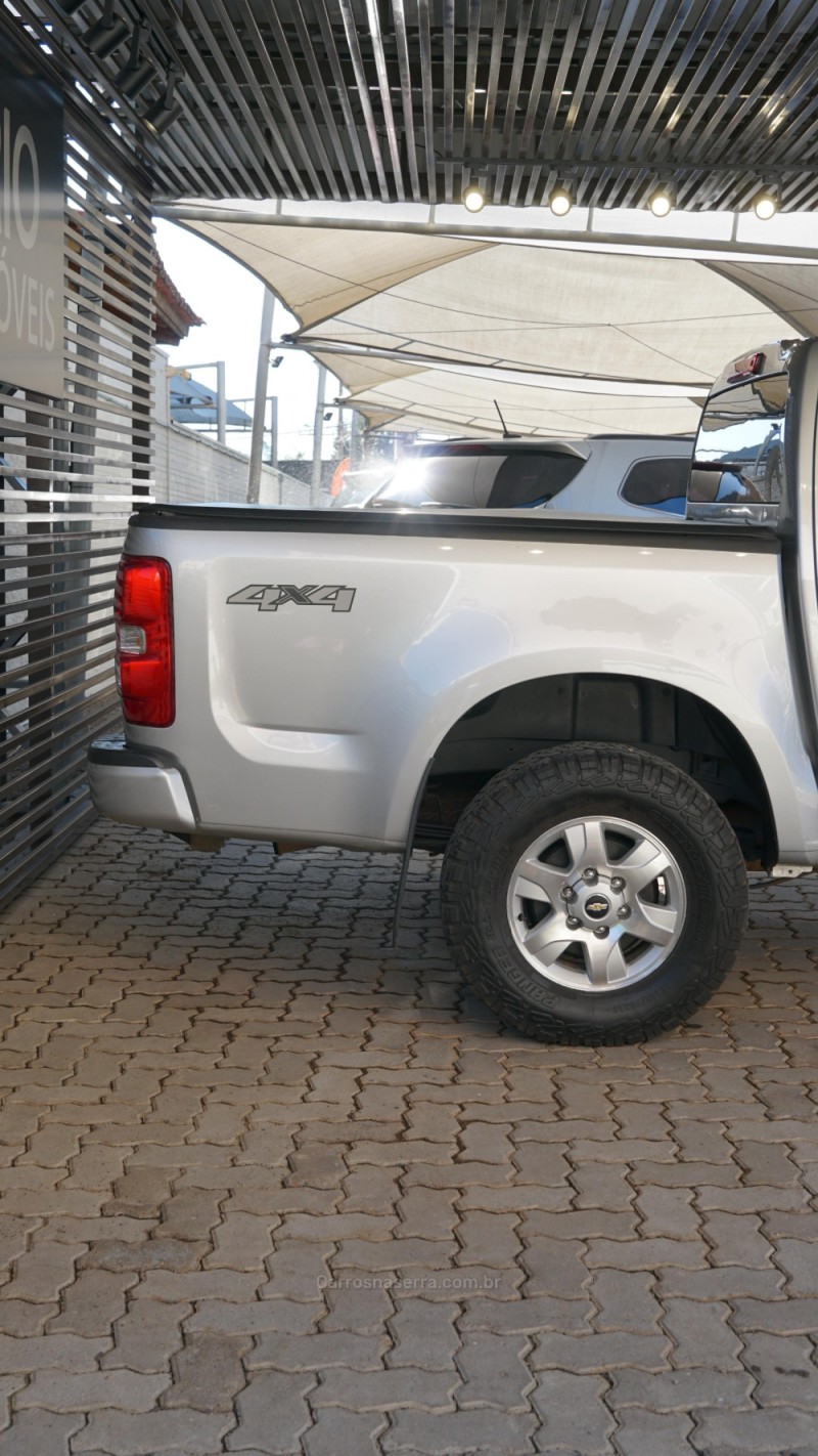 S10 2.8 LT 4X4 CD 16V TURBO DIESEL 4P MANUAL - 2016 - LAJEADO