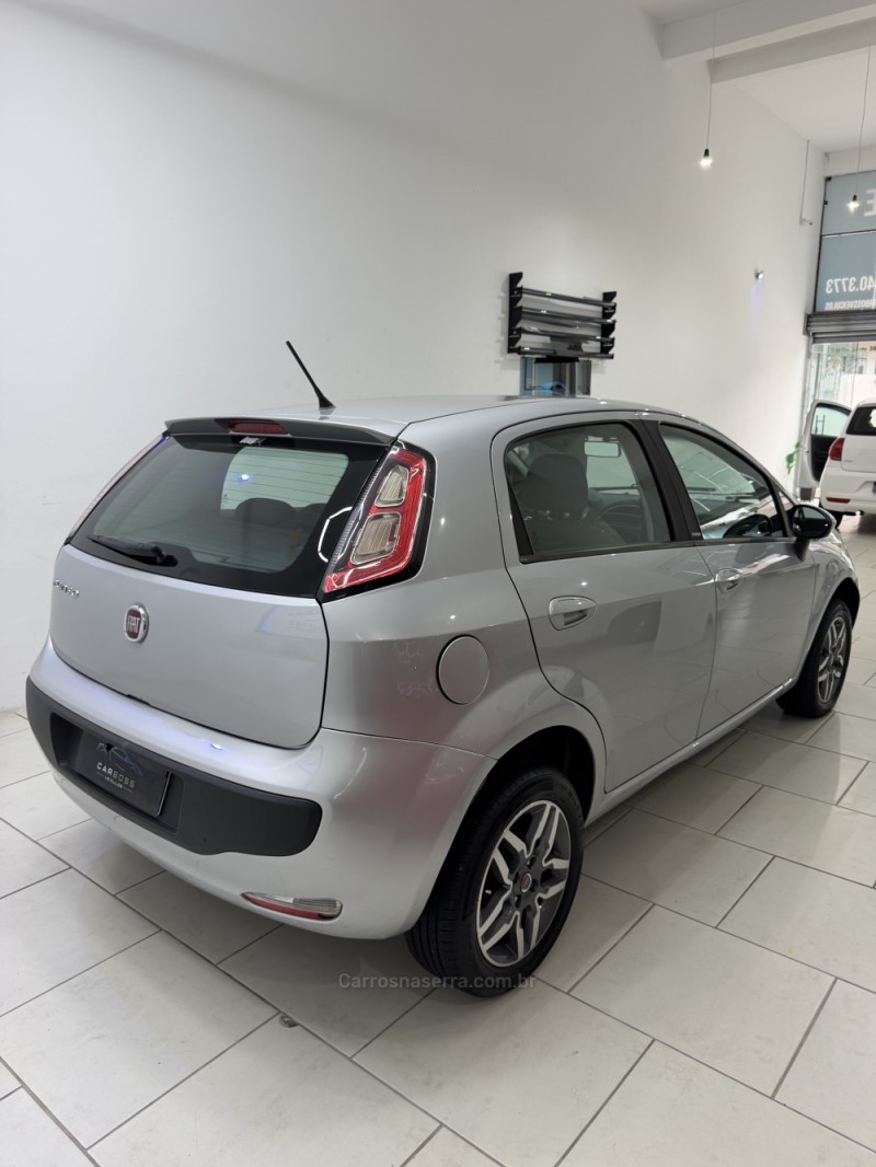 PUNTO 1.4 ATTRACTIVE 8V FLEX 4P MANUAL - 2014 - CAXIAS DO SUL