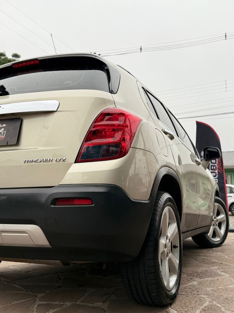 TRACKER 1.8 MPFI LTZ 4X2 16V FLEX 4P AUTOMÁTICO - 2015 - CAXIAS DO SUL