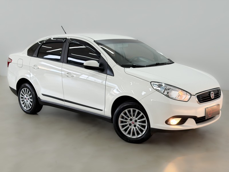 grand siena 1.4 mpi attractive 8v flex 4p manual 2017 caxias do sul